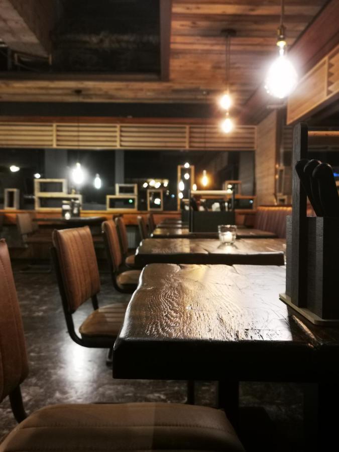 Hotel Lodge Inn フィエッシュ エクステリア 写真